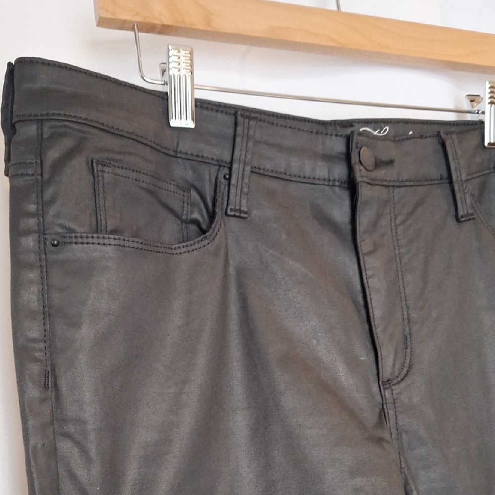 Universal Thread Women's Black Skinny Jeans Size 14